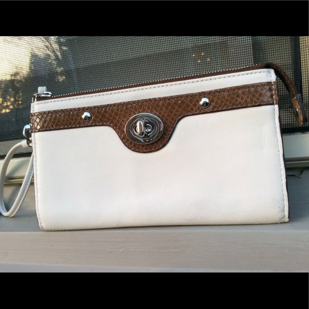 COACH leather wristlet wallet